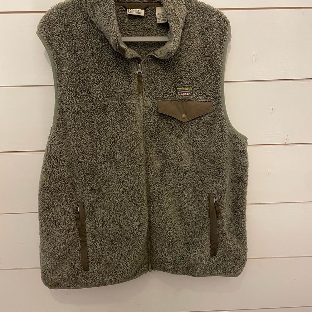 L.L. Bean men’s vintage vest